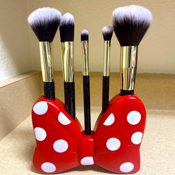 Disney Other - Minnie Mouse Makeup Brushes
